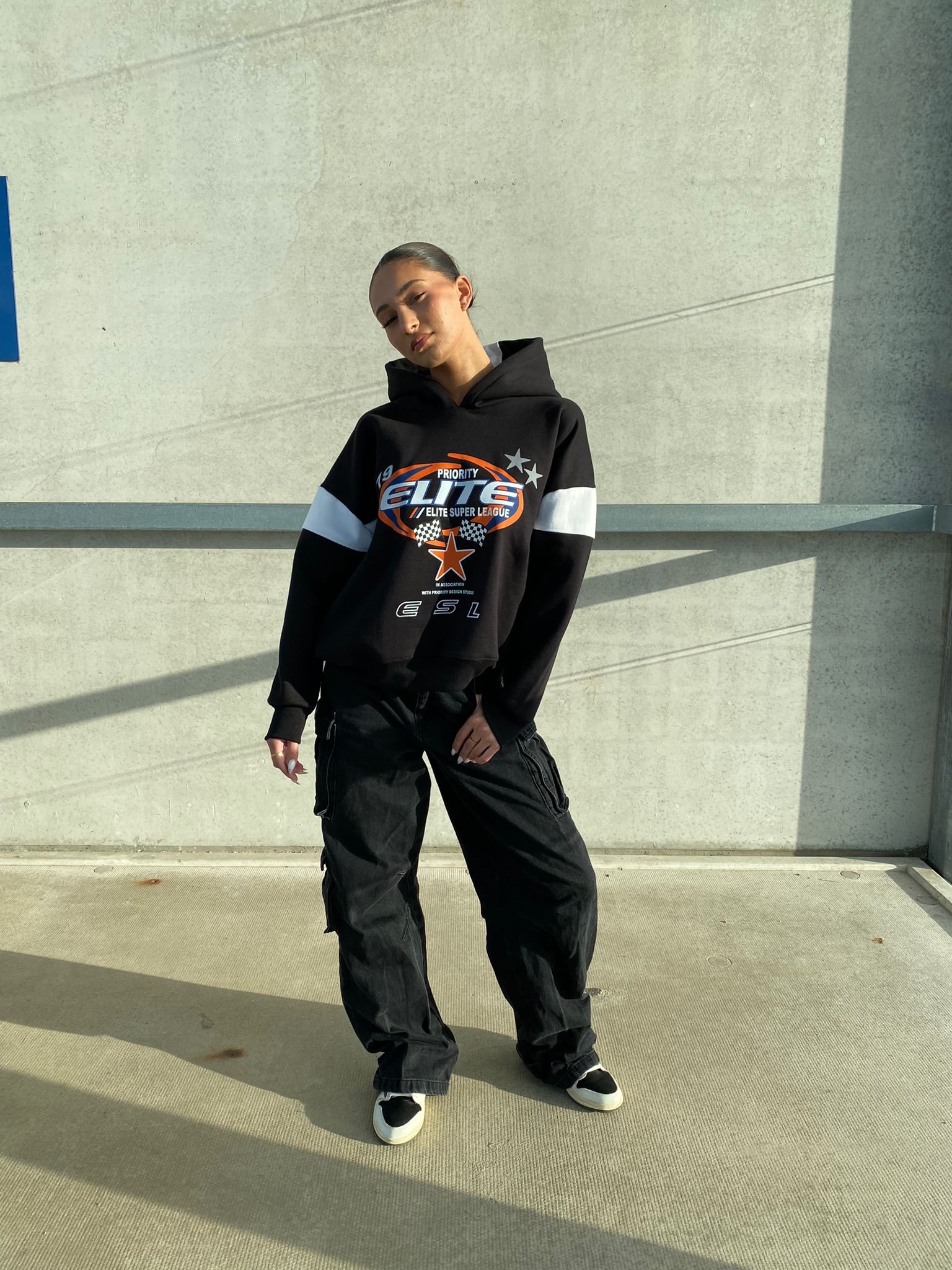 ELITE SUPER LEAGE HOODIE - ZWART MET ORANJE OPDRUK - 420 GRAMS - MOTORSPORT AW23 - Afbeelding 5