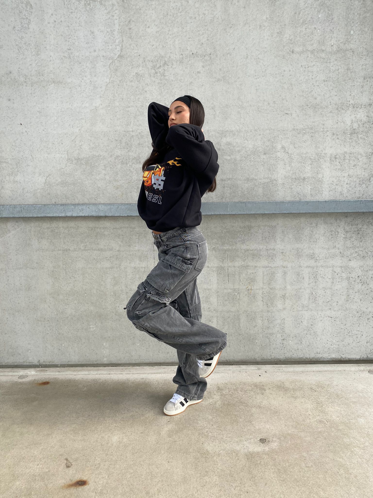 PRIORITY TURBO MOTORS SWEATER - ZWART MET ORANJE OPDRUK - 420 GRAMS - MOTORSPORT AW23 - Afbeelding 9