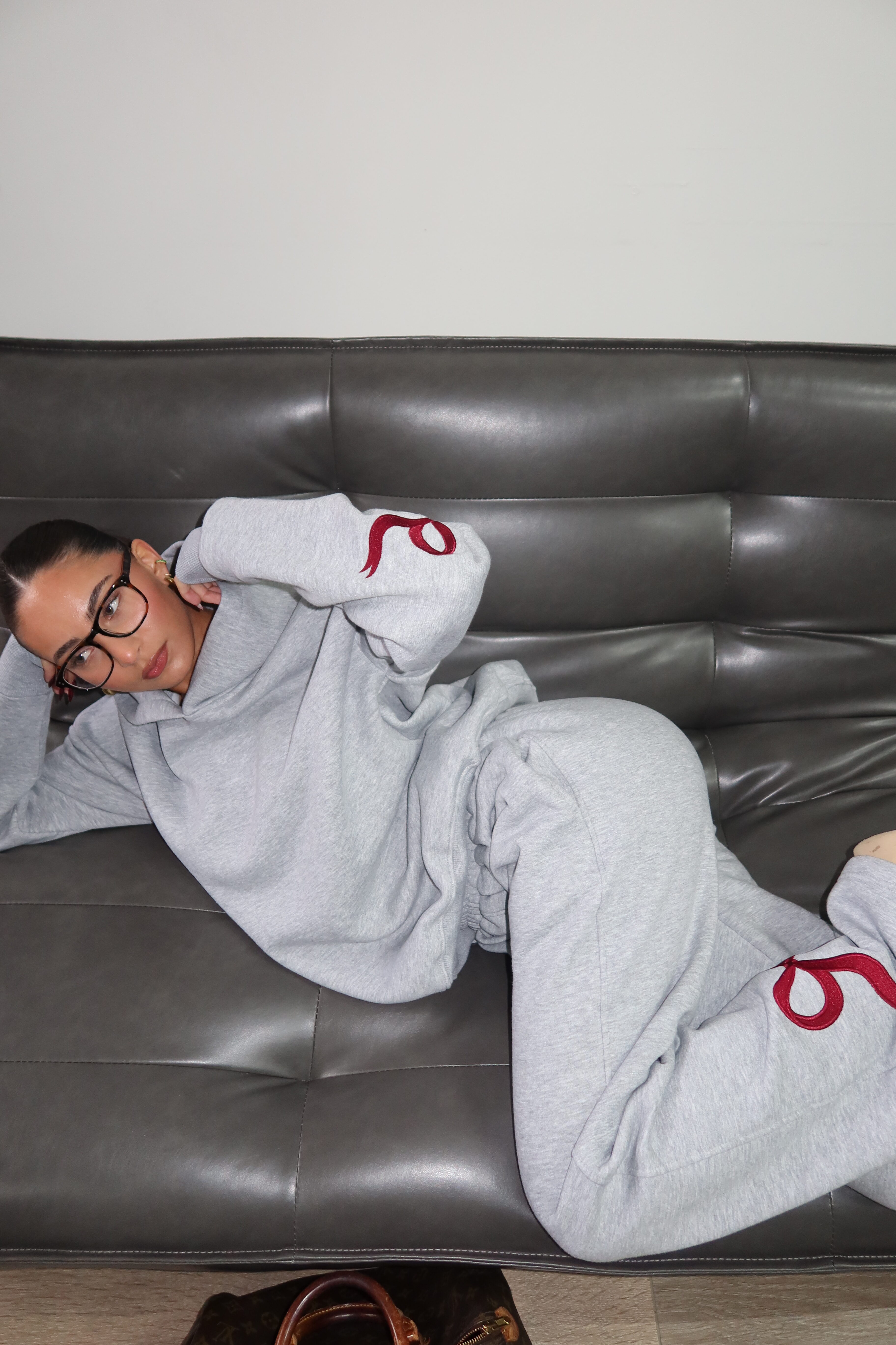 ANN-FLEUR BOW SET π - MELANGE GRAY WITH BURGUNDY BOWS - Image 19